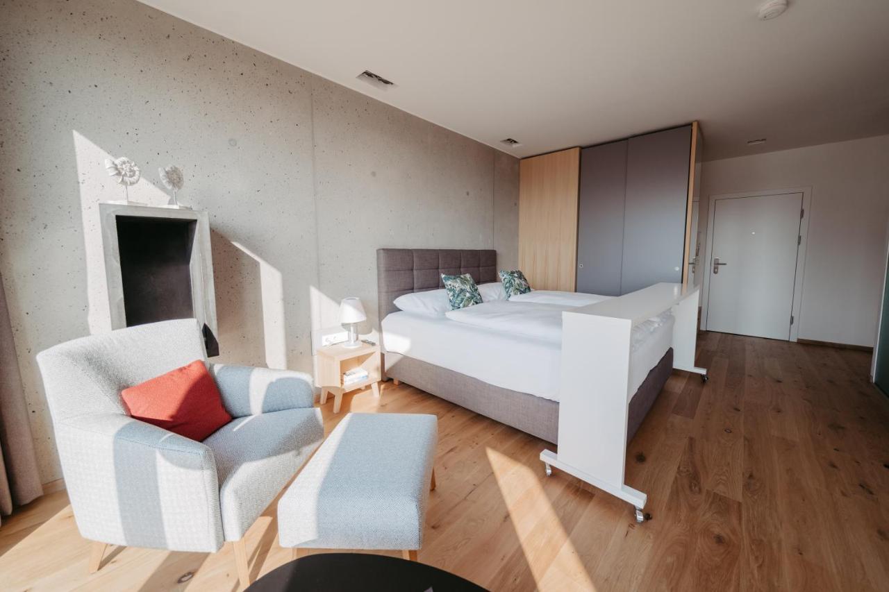 Hideaway An Der Weinstrasse - Pool & Sauna - Apartments Anderlage Spielfeld Ngoại thất bức ảnh