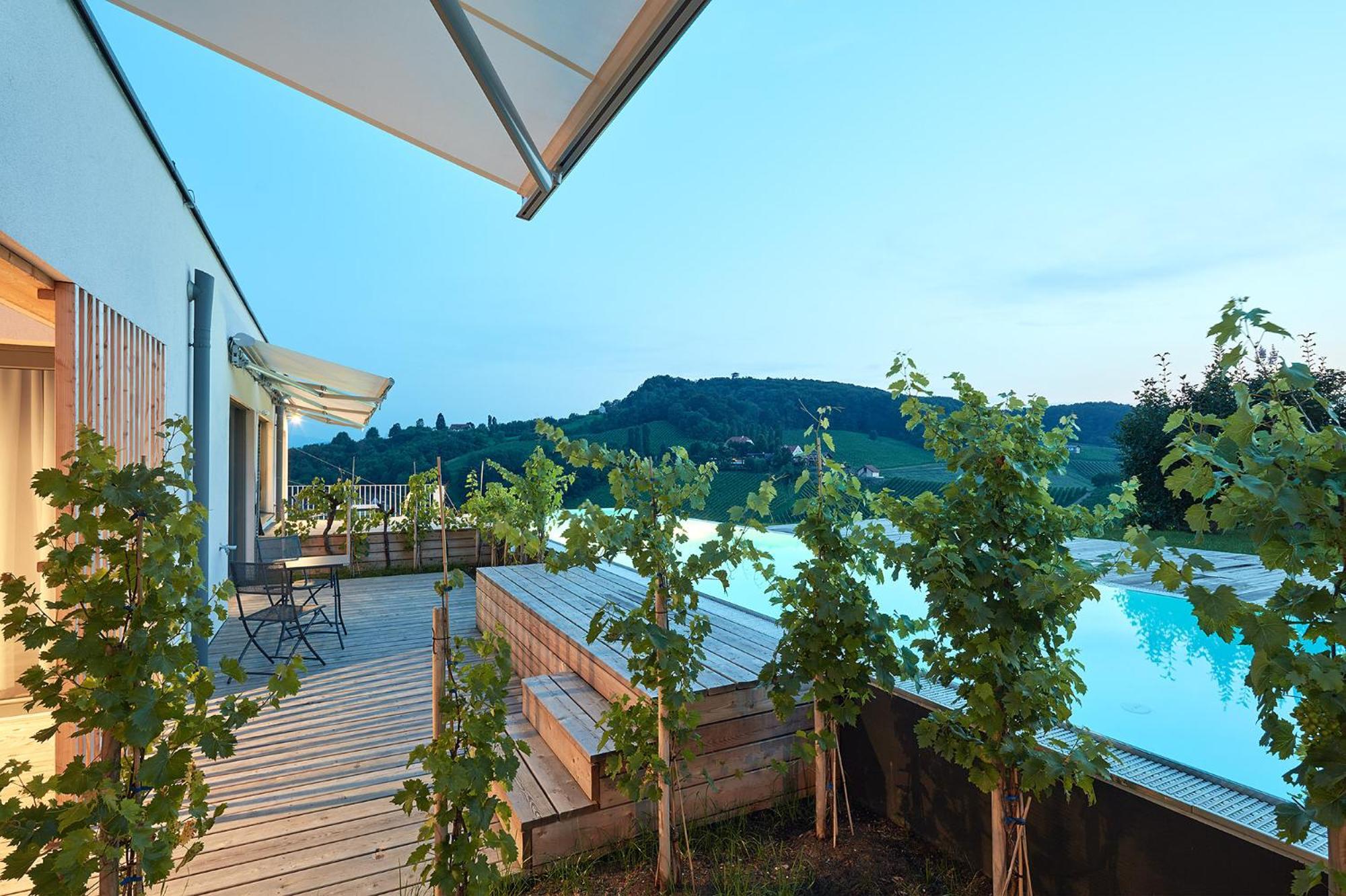 Hideaway An Der Weinstrasse - Pool & Sauna - Apartments Anderlage Spielfeld Ngoại thất bức ảnh
