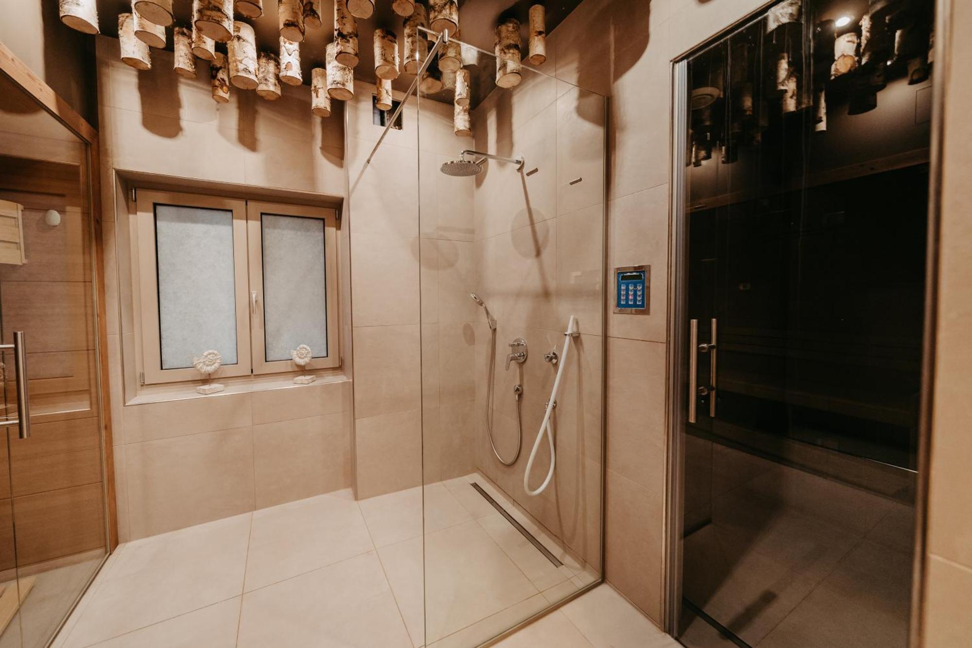 Hideaway An Der Weinstrasse - Pool & Sauna - Apartments Anderlage Spielfeld Ngoại thất bức ảnh