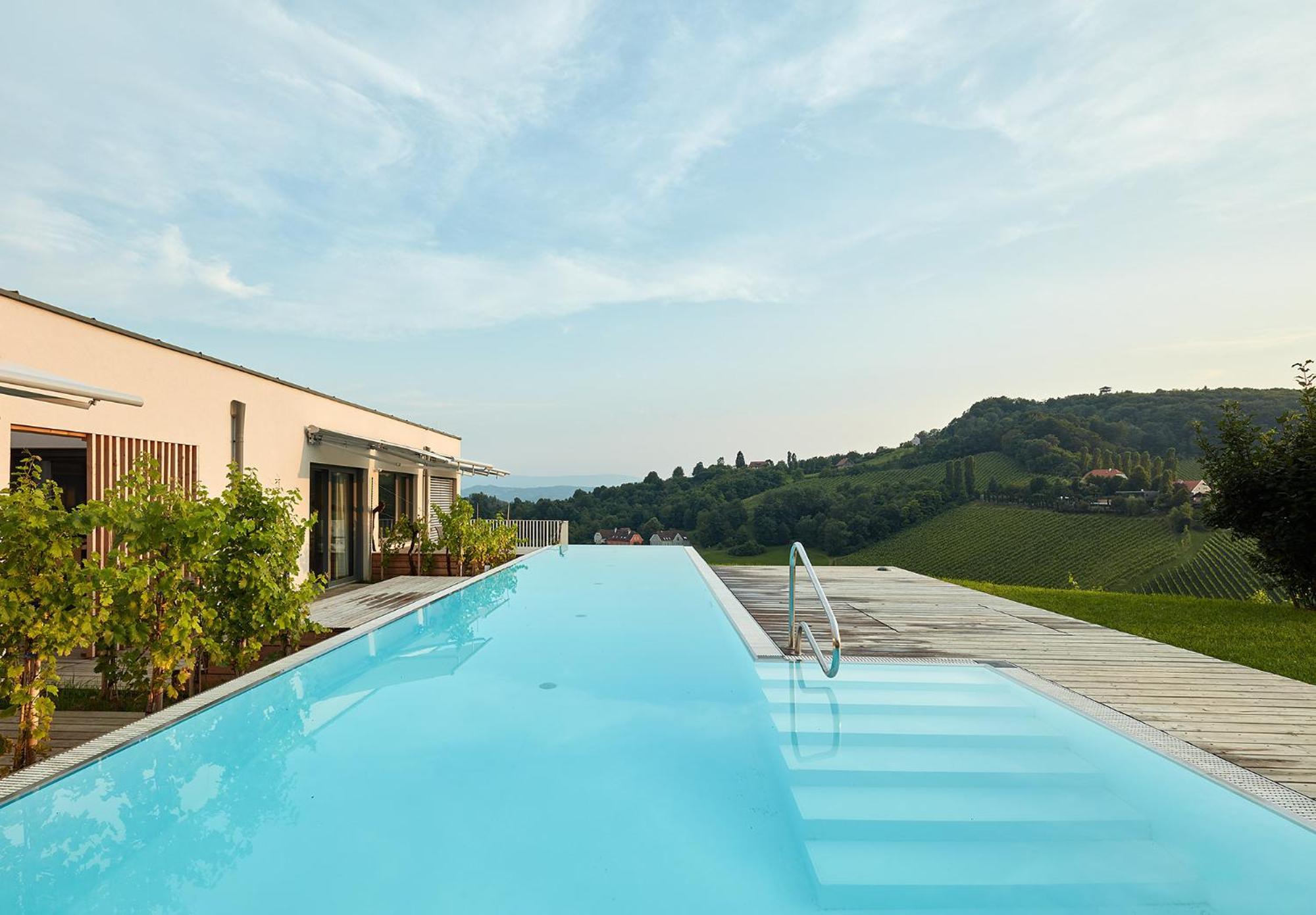 Hideaway An Der Weinstrasse - Pool & Sauna - Apartments Anderlage Spielfeld Ngoại thất bức ảnh