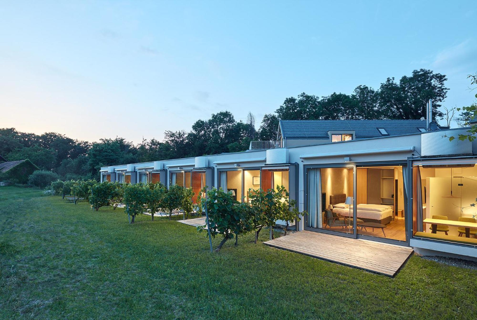 Hideaway An Der Weinstrasse - Pool & Sauna - Apartments Anderlage Spielfeld Ngoại thất bức ảnh